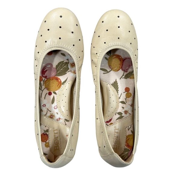 Born Cream Perforated Cushioned Ballet Flats Shoes Size US 7, EU 38 - Picture 1 of 11